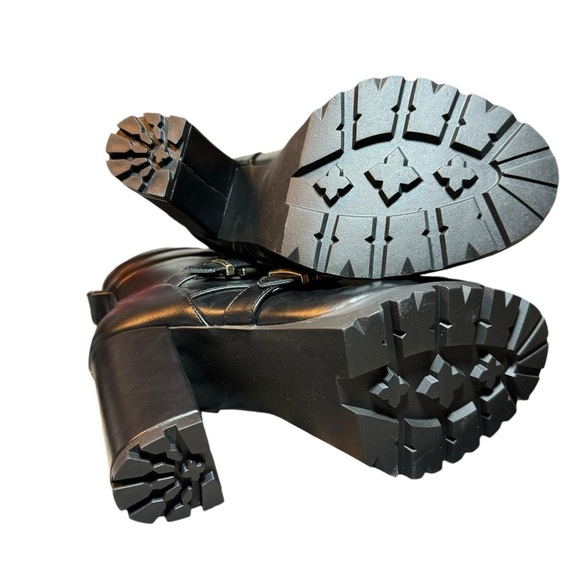 Shoe Dazzle Analisa Block Heeled Booties - Picture 6 of 10